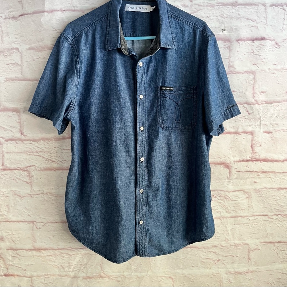 Calvin Klein Denim Button Down Short Sleeve Shirt Blue Logo Pocket